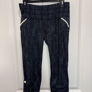 Athleta Charcoal Patterned Leggings